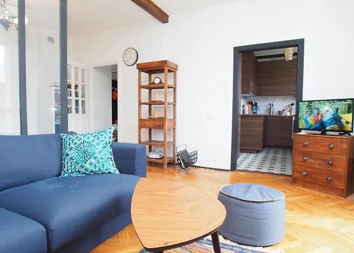 Grand-Tourist Apartment - Gold